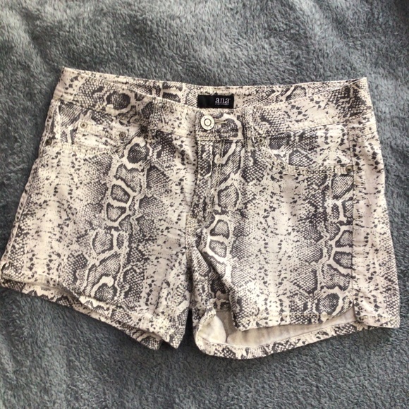 a.n.a Pants - Ana Black & Grey Snake Skin Print